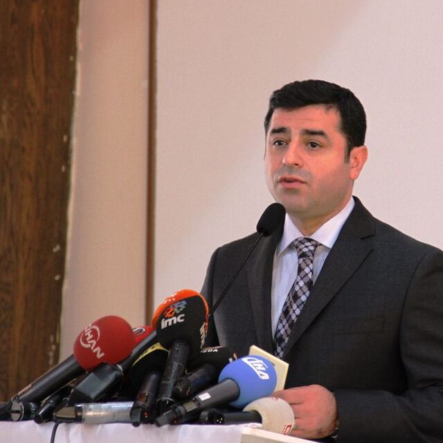 "Senin Kürt sorunun bitmiş olabilir çünkü senin Kürdün Mehmet Metiner'dir"