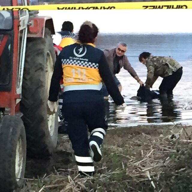 Kayık alabora oldu, amca ile 8 yaşındaki yeğeni öldü