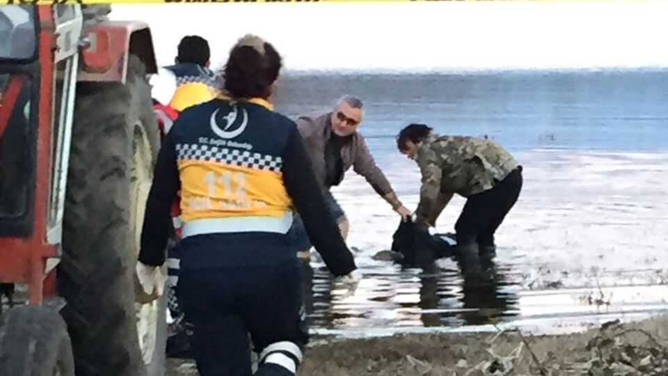 Kayık alabora oldu, amca ile 8 yaşındaki yeğeni öldü