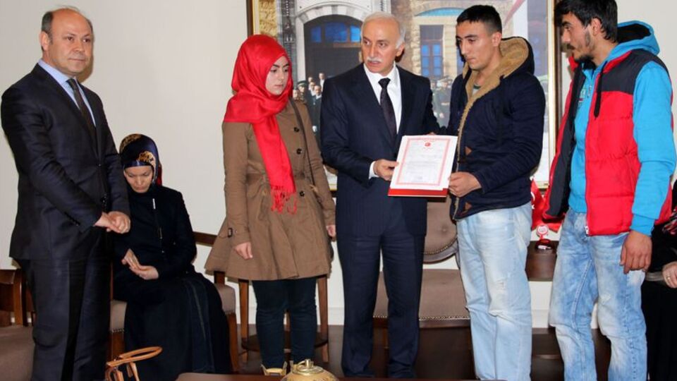 Evleri oldu ama sevinemediler