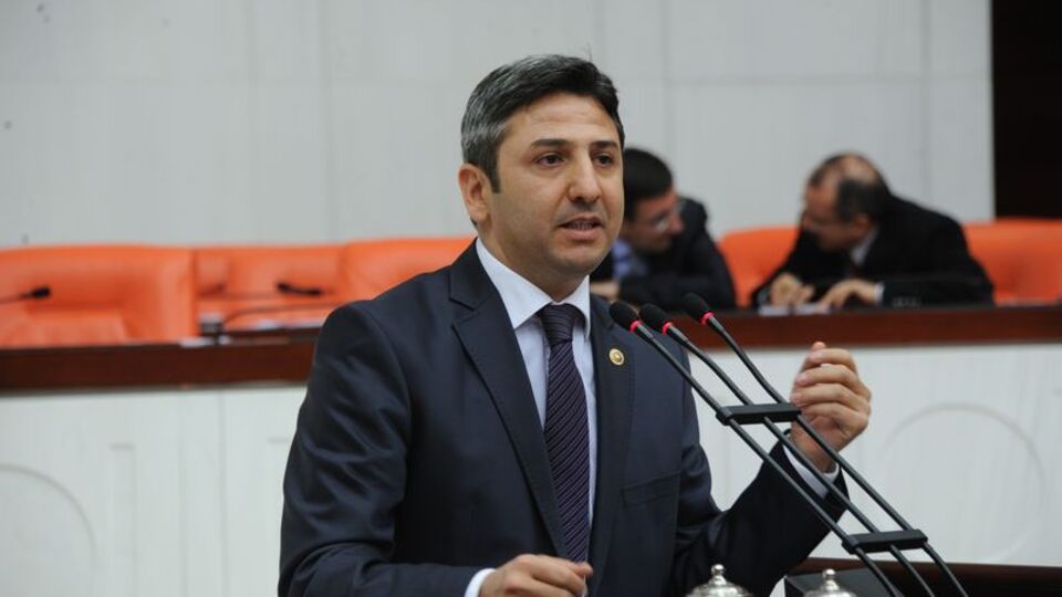 AK Parti'den 18 yaş hamlesi