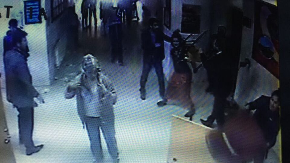 Ortalığı birbirine kattılar!