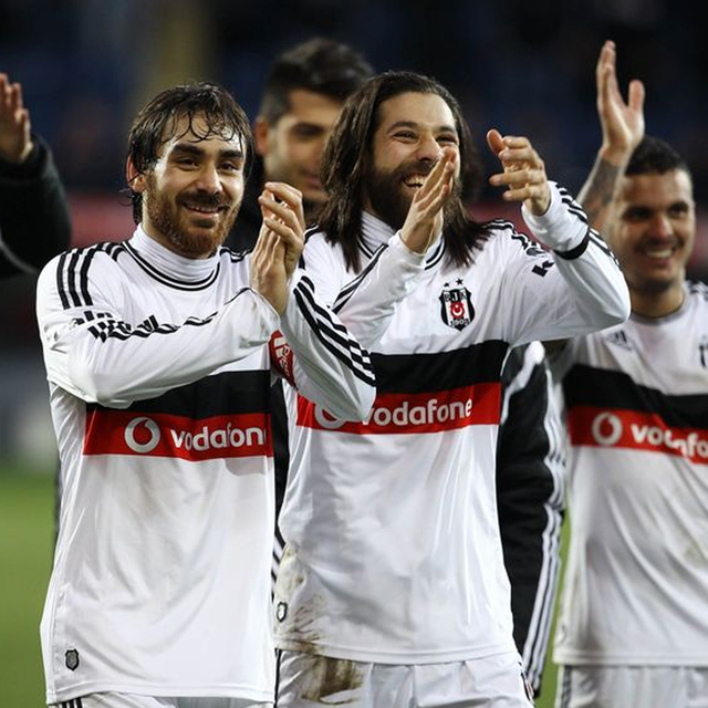 Beşiktaş, Fenerbahçe'ye konuk olacak