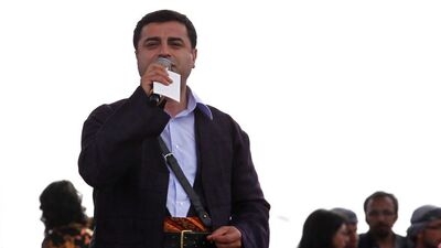 "Sen teksin ve yalnız olacaksın"