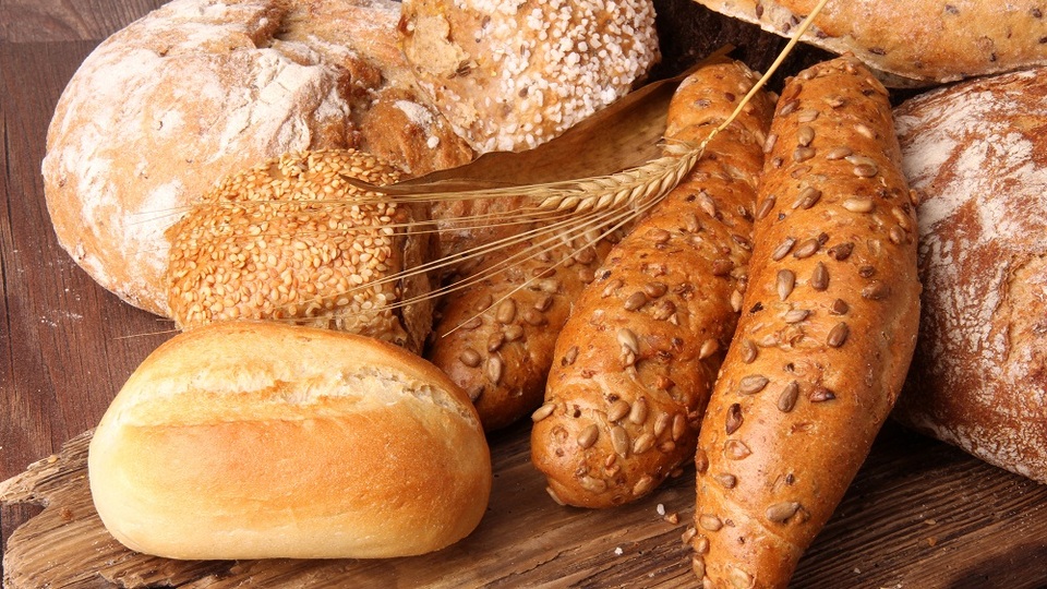 "Beyaz ekmek mi tam buğday ekmeği mi?"