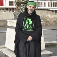 "Borcumu kapatınca evleneceğim"