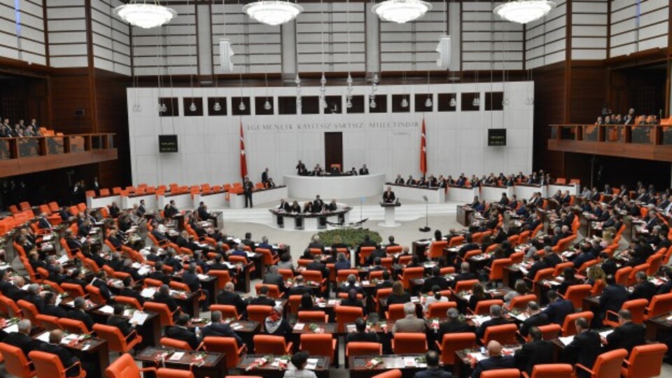 AK Parti o teklifi Meclis'e sundu