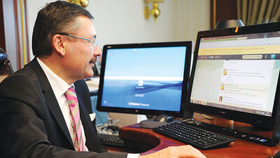 Melih Gökçek'ten Bülent Arınç'a sert sözler!