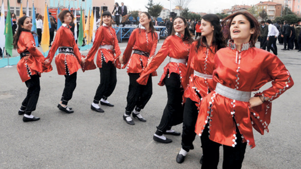 Çengelköy Lisesi'nde Nevruz