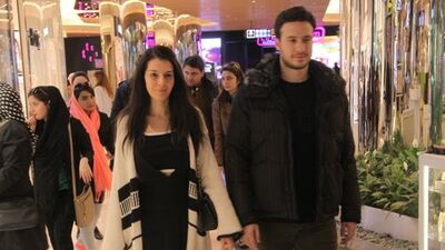 Makyajsız ve doğal güzel