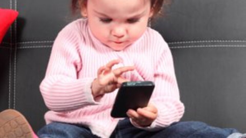 Akıllı telefonlar çocukları hasta ediyor!
