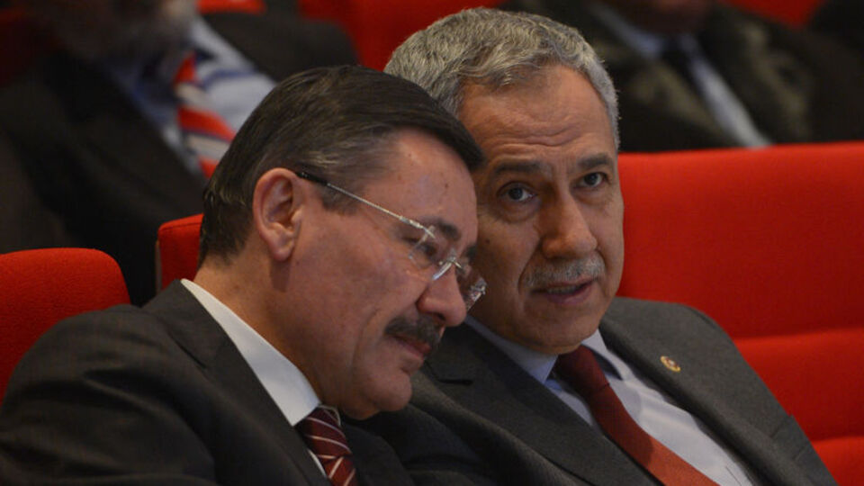 Bülent Arınç ve Melih Gökçek hakkında soruşturma!