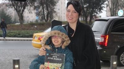 Sibel Tüzün kızıyla eğlendi