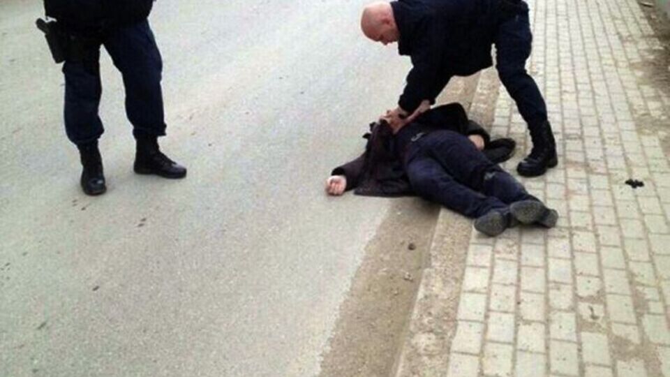 Yolsuzlukları soruşturan polis öldürüldü!