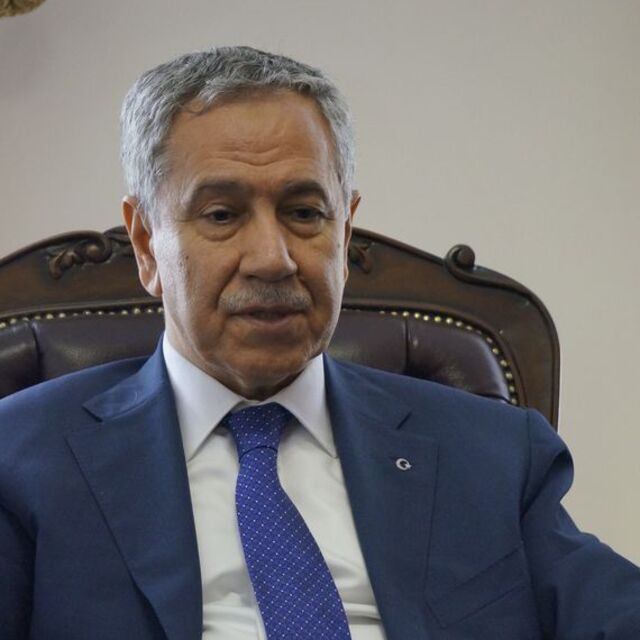 Bülent Arınç: Bizden geride olduğunu görüp üzülüyoruz