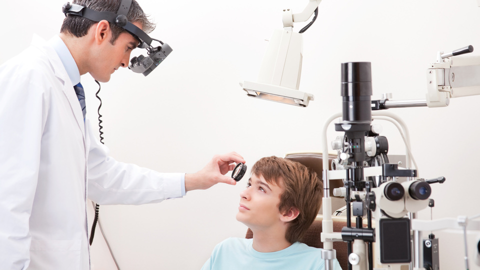 Uzmanlardan göz tansiyonu olanlara uyarı