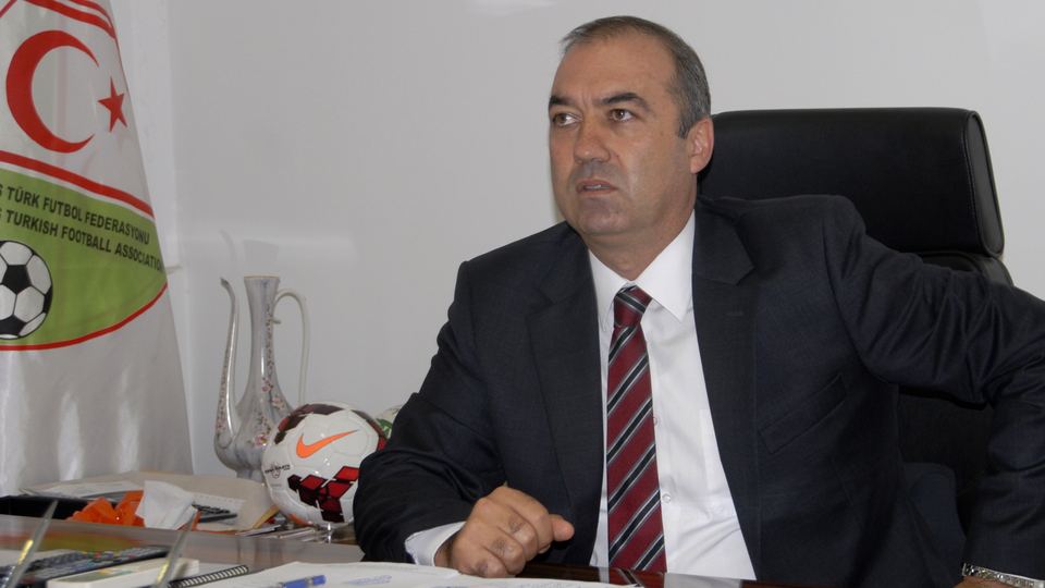 Kıbrıs'ta kriz dorukta