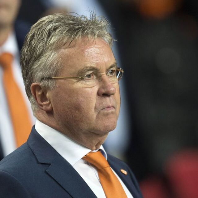 Hiddink'ten "forvet" sürprizi!