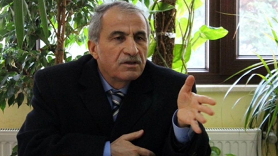 "Vali, öğretmeni sınıftan kovdu"