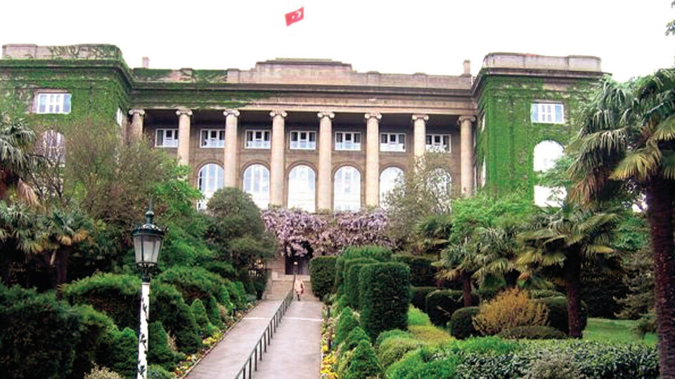 225. öğrenci Robert Lisesi'nden ayrıldı