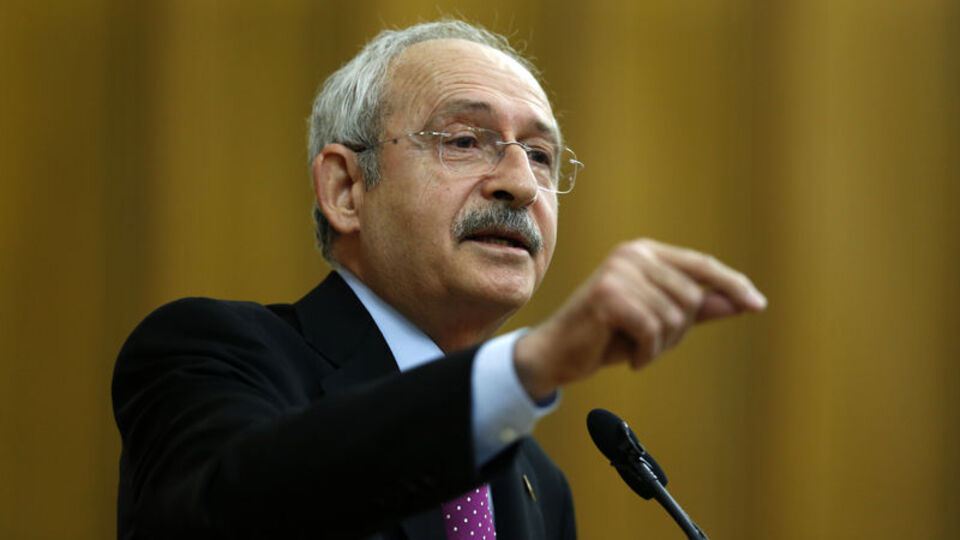 'Davutoğlu mızmızlanmayı bıraksın'