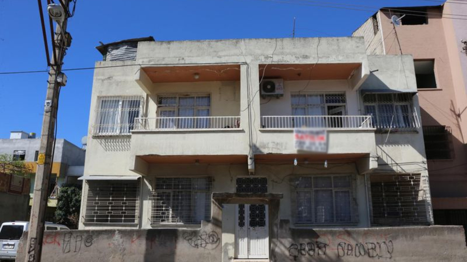 Mehmet Selim Kiraz, terzilik yaparak okumuş