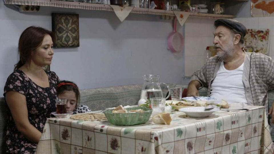 Altın Lale'ye gözünü dikti