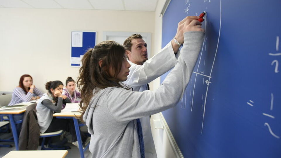 Dershaneden dönüşen liselerin hedefi 200 bin öğrenci