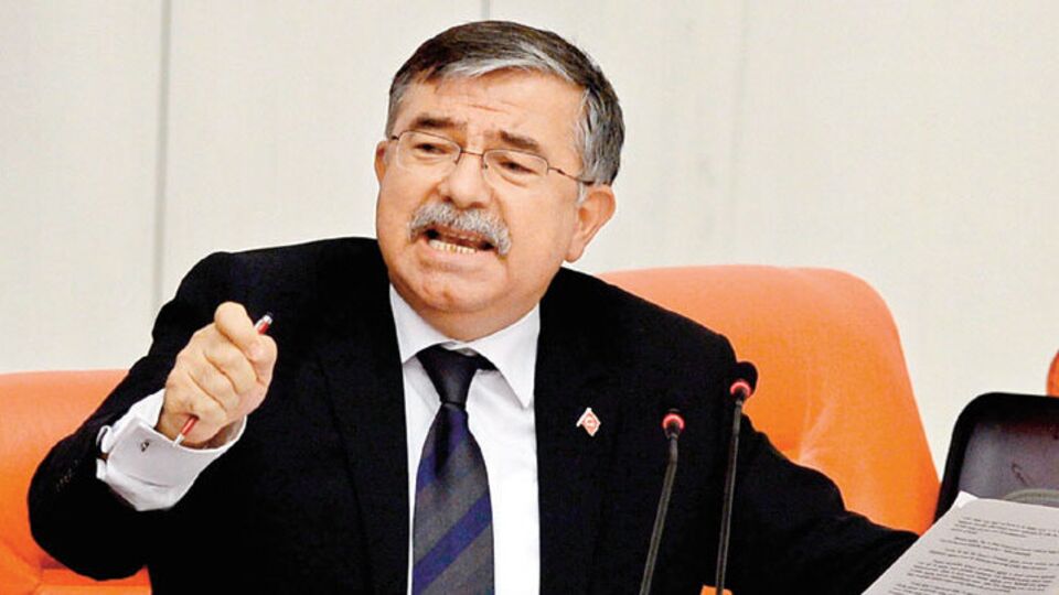 "Kimi çevresinde dolaşıyor, kimi balık tutuyor"