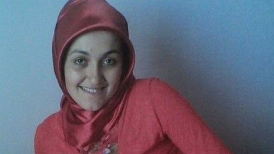 Kayıp eşini arıyor!