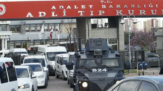 Elif Sultan Kalsen'in cenazesi Adli Tıp Kurumu'ndan alındı