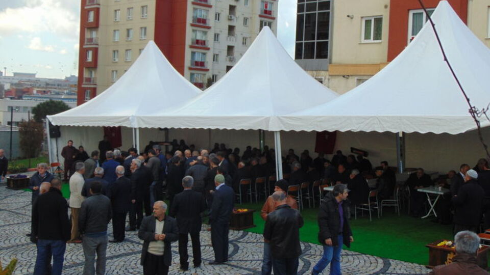 Şehidin taziye çadırı doldu taştı