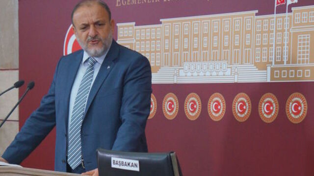 'Başbakan' koltuğuyla açıklama