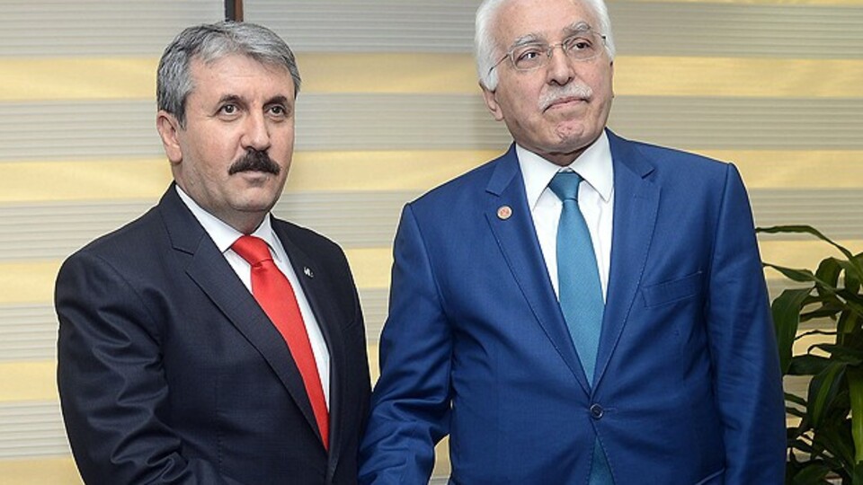 İki parti ittifak yolunda!