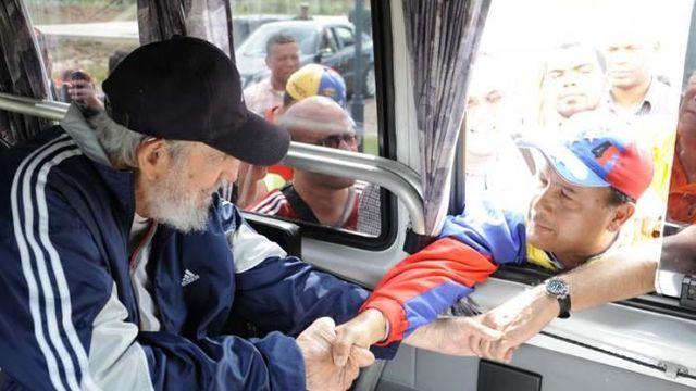 Fidel Castro 14 ay sonra sokakta