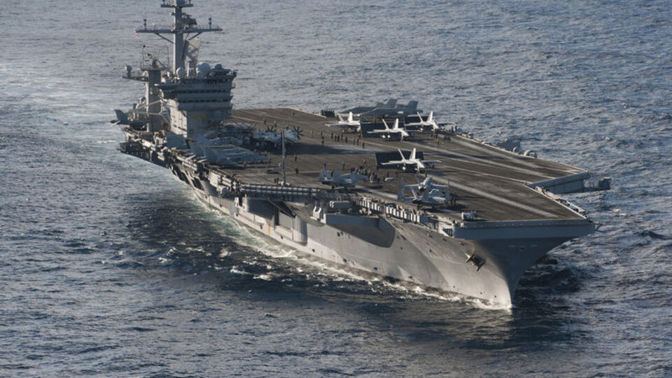 İşte IŞİD'e bombalar yağdırtan gemi!