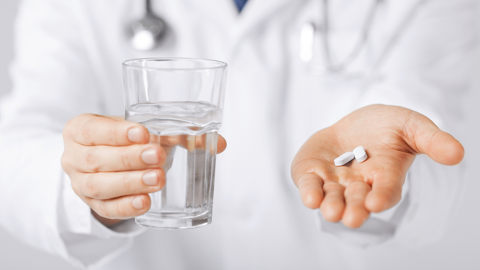 Aile hekimlerine 1 milyon kutu ilaç verilecek