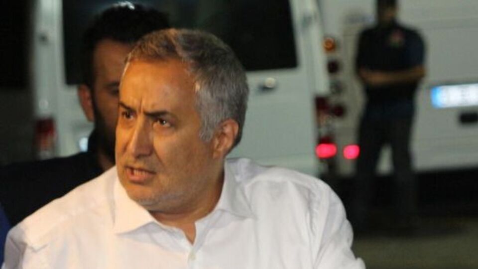 Yurt Atayün bağımsız milletvekili adayı oldu