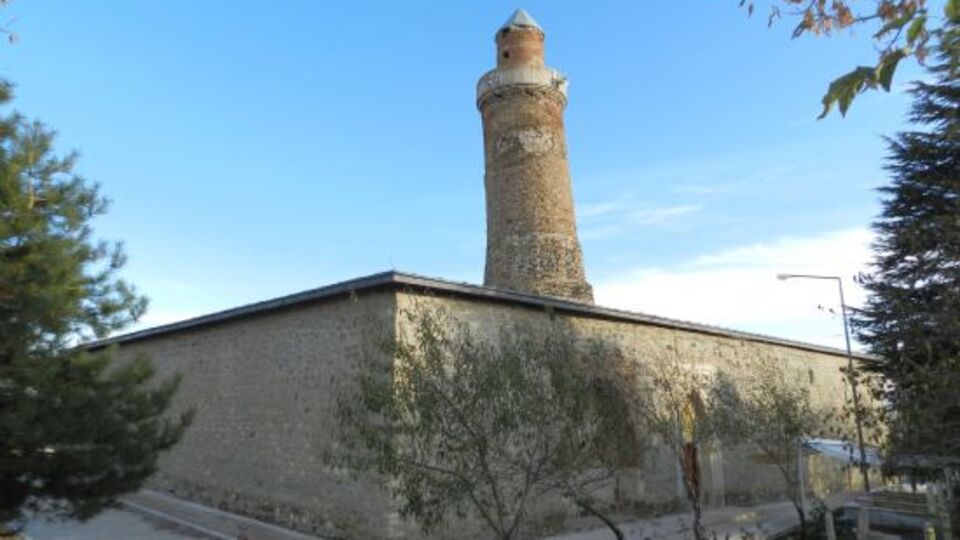 Bu da Türkiye'nin Pisa kulesi!