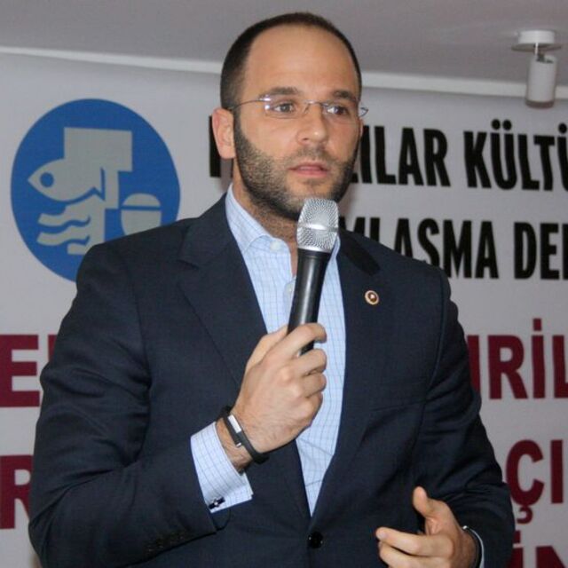 CHP'li vekilden şok tweetler