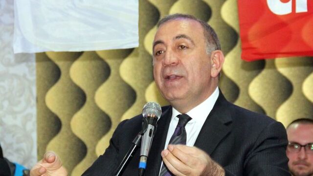 Gürsel Tekin'den sert sözler