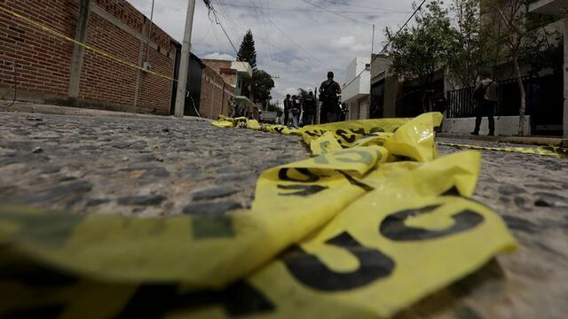 Polis konvoyuna saldırı: 15 ölü!