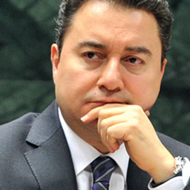 'Babacan dışarıdan,Turhan içeriden'