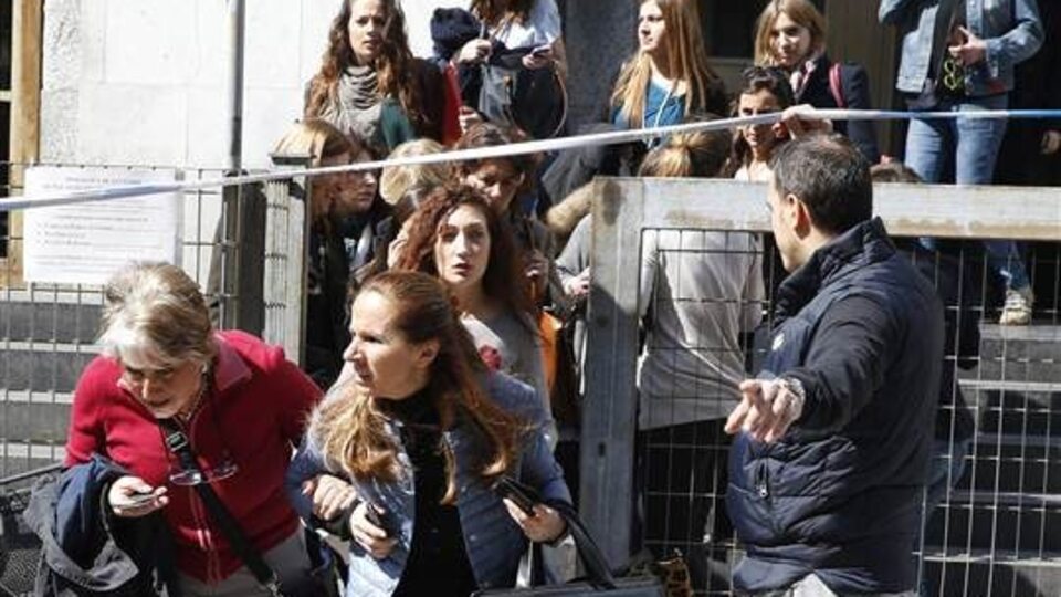 Adalet Sarayı'na silahlı saldırı!