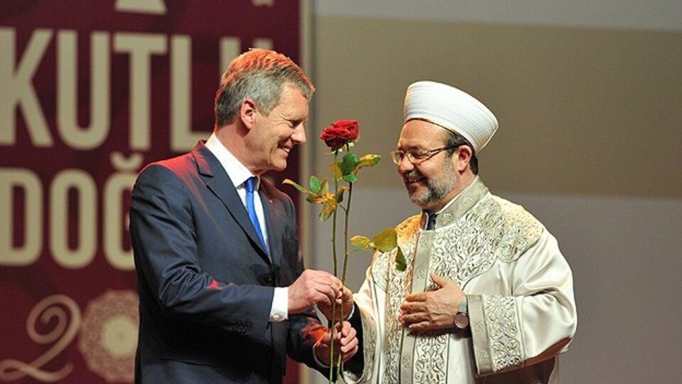 "İnsanlık çok kültürlülüğü yönetememeye başladı"