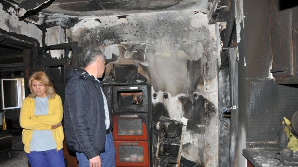 Buzdolabı bomba gibi patladı