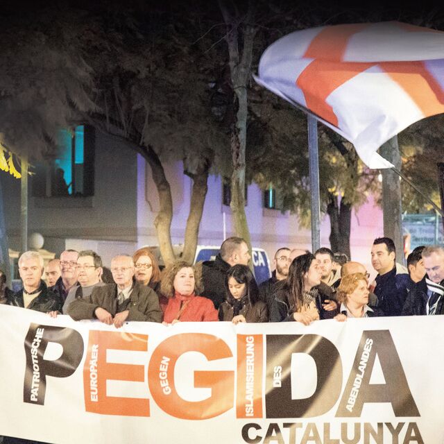 'Seni ağaçta sallandırırız' dediler