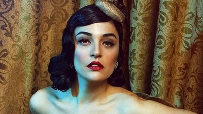 Sevgilisiyle yakalandı