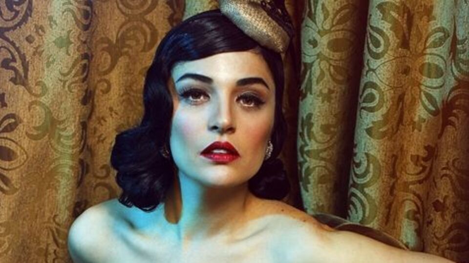 Sevgilisiyle yakalandı