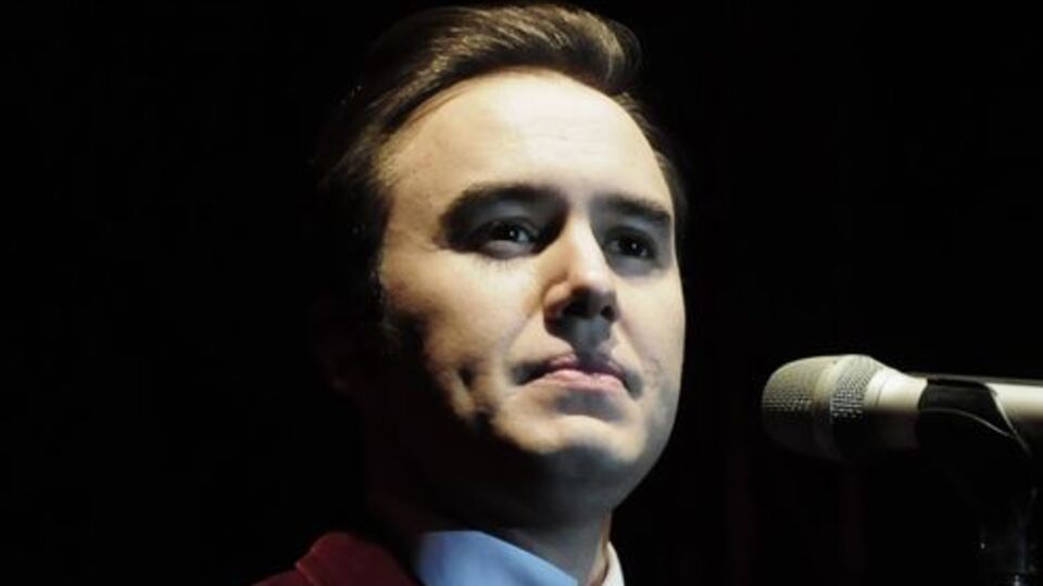 Sahnede yuhaladılar!